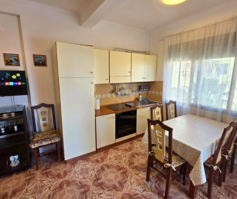 Apartment 1+1 for Rent – Near Royal Hotel, Beach, Durrës