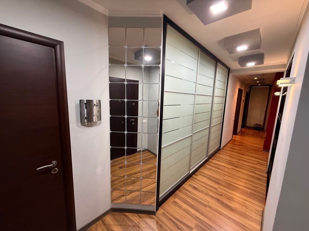Jepet me qira apartament 2+1 ne Myslym Shyr