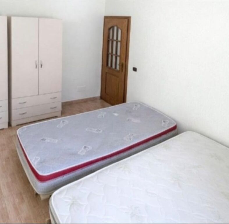 APPARTAMENTO 1+1. 30000 LEKE.CITTÀ DEGLI STUDENTI