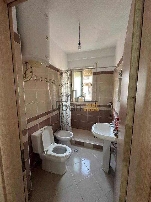 Rent, Apartment 1+1 , Fresku, Tirana - 40,000 Lek | 65 m²