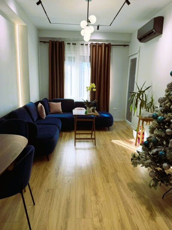 🏡 Shitet Apartament 2+1+2 – Golden Park