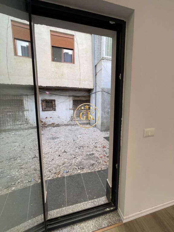 🏢 LOCALE COMMERCIALE IN VENDITA – MUSEO, DURRËS