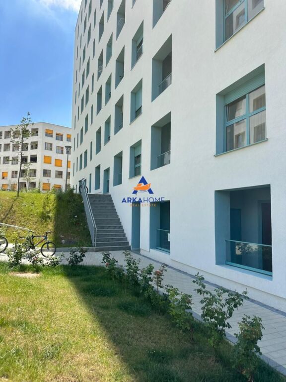 APPARTAMENTO 2+1 IN AFFITTO "KOMPLEKSI KADIU, MANGALEM" 55.000 LEKE