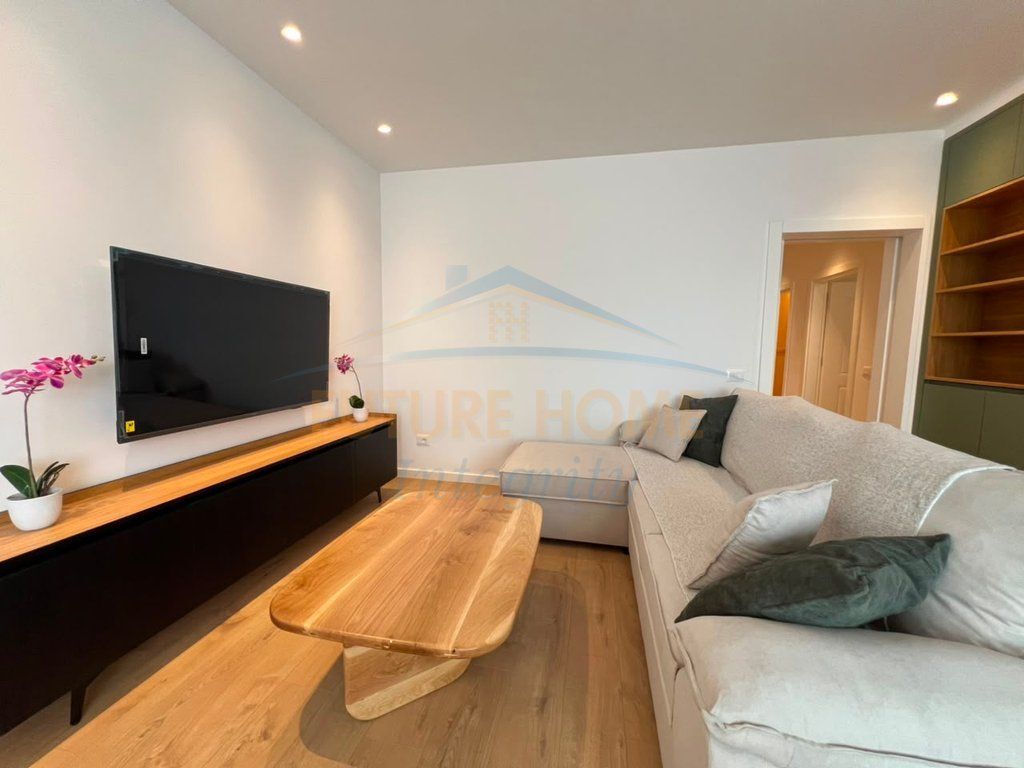 Qera, Apartament 1+1, Shkolla e Baletit, Tiranë.