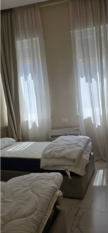 📍 Piazza Skenderbej ✨ Appartamento 2+1 Moderno 1.100 € /Mese