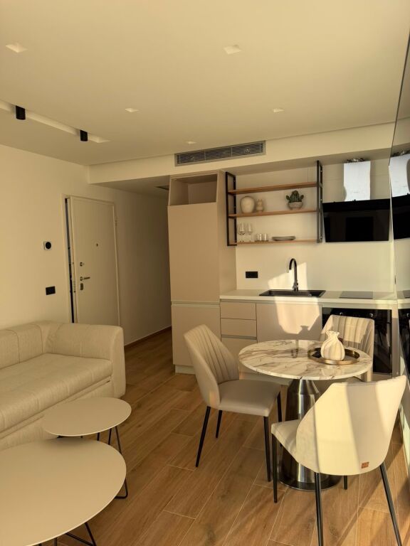 Apartament 1+1 me pamje deti per shitje ne Sarande