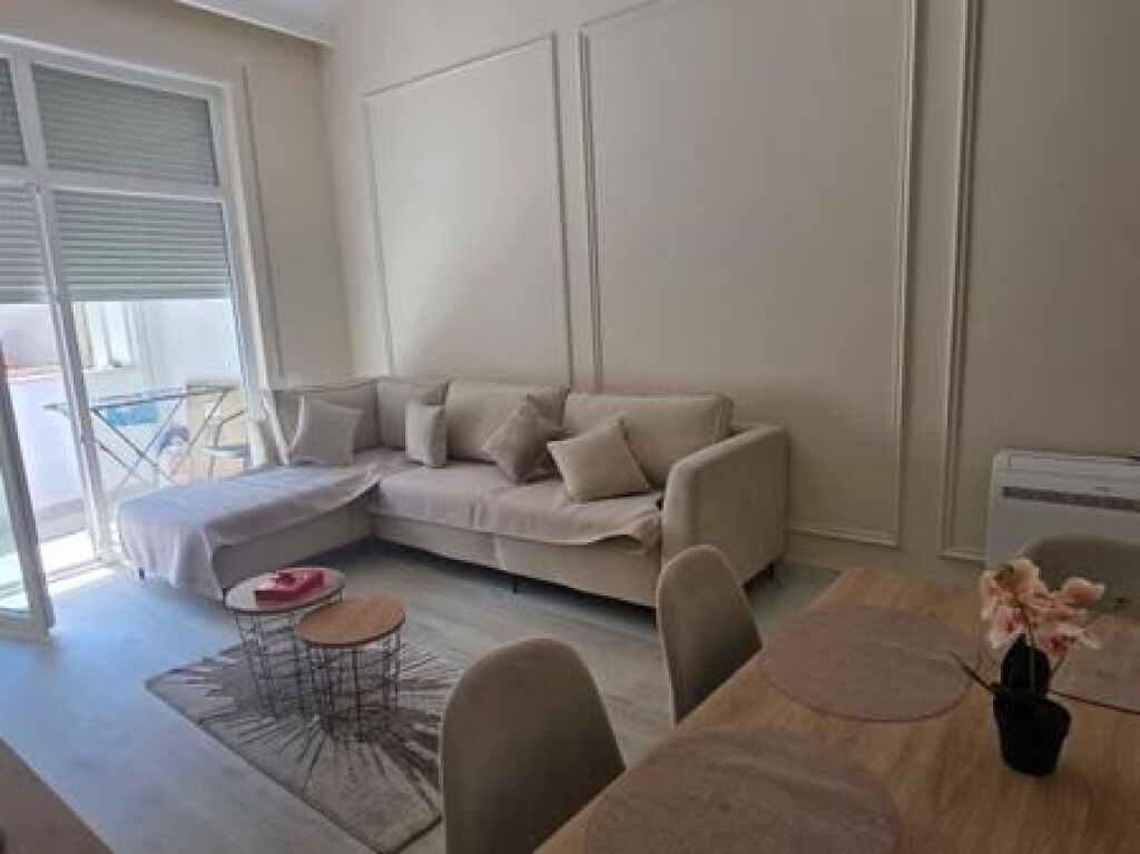 "Skënderbej Square" – We offer for Rent a Modern 2+1 Apartment!