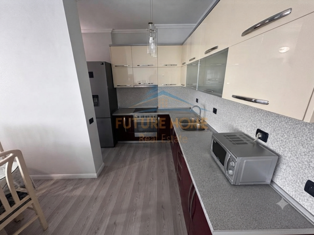Affitto, Appartamento 3+1, Complesso Deliorgji, Tirana