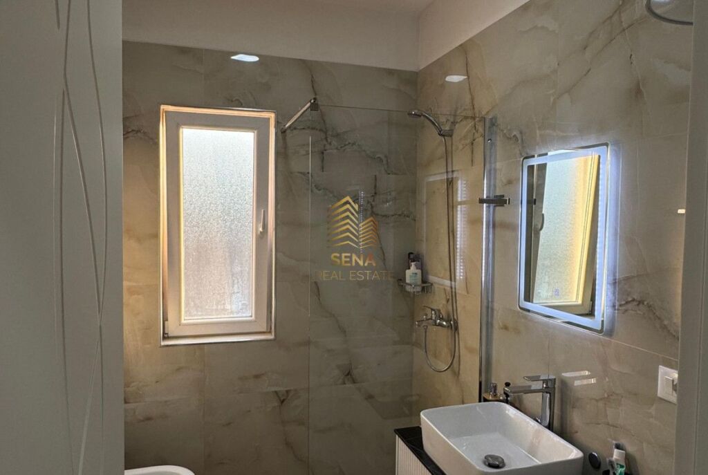 In vendita, Appartamento 2+1+balcone, Kamez-Rotonda di Ulliri, 11.000.000 Leke