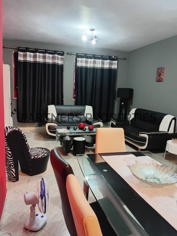 🏡 Shitet Apartament 2+1+2