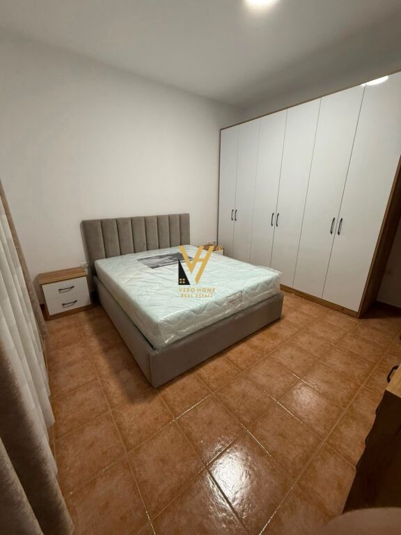 JEPET APARTAMENT 1+1 ME QERA TEK 5 MAJI 50.000 LEKE
