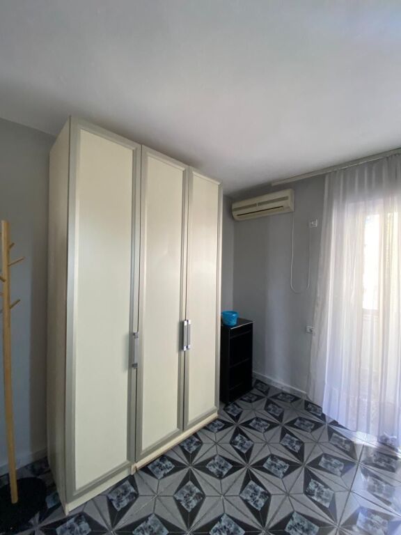 Affittasi Appartamento 2+1+1 con Balcone
