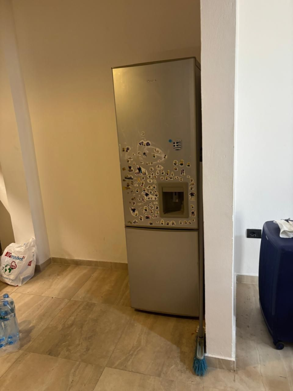 APPARTAMENTO 2+1. 40000 LEKE. CITTÀ DEGLI STUDENTI