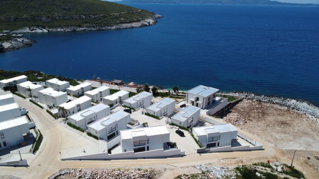 Luxury Villa 2-Floors