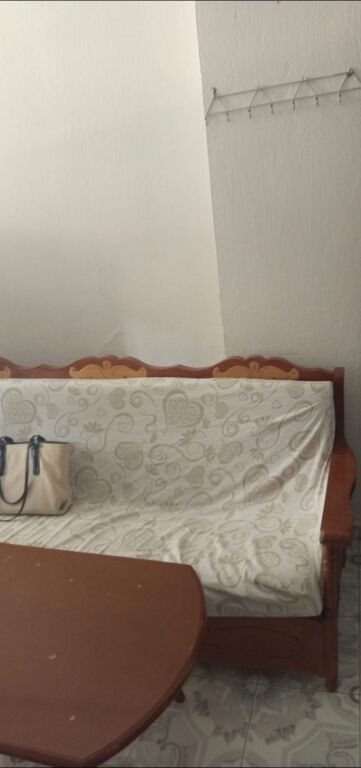 APARTAMENT 1+1. 27000 LEKE.PAS UNIVERSITETIT MESDHETAR,21 DHJETORI