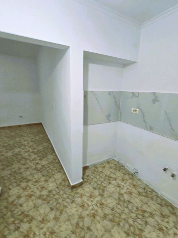 🏢 SHITEN 2 AMBIENTE BIZNESI + GARSIONERE  TE RRUGA E KAVAJËS ✨
