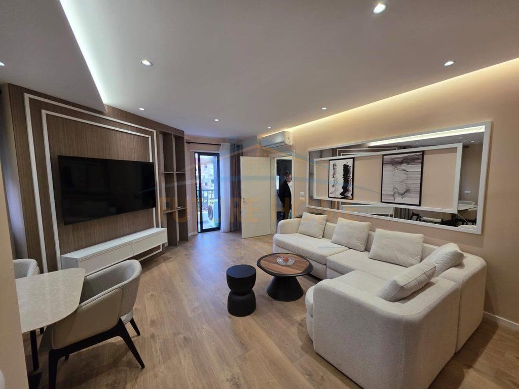 Rent, Apartment 2+1+2, Durres Street, Tirana