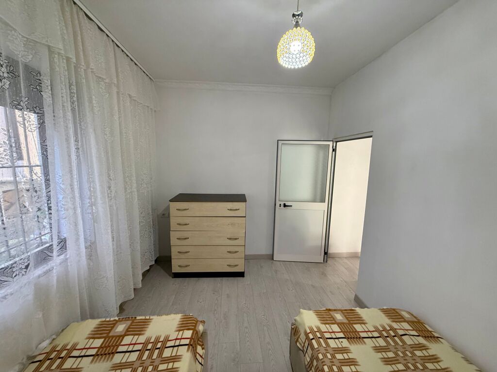 📣 QERA Apartament 2+1 📍 Mbrapa Spitalit Amerikan 2 🛣️ Rruga “Selaudin Zorba” ✨