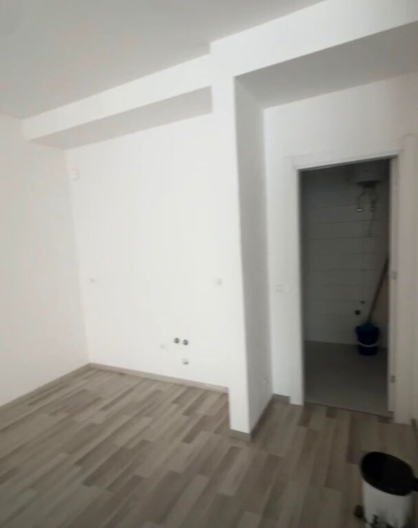Don Bosko, jepet me qera apartament 1+1 bosh per zyra!