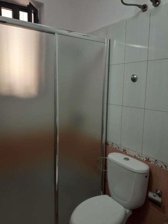 Jepet me qera 1+1 pranvera durres
