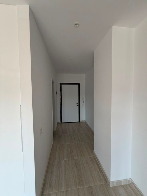 Apartament me qera 2+2+1 ballkon  Fusha e Aviacionit