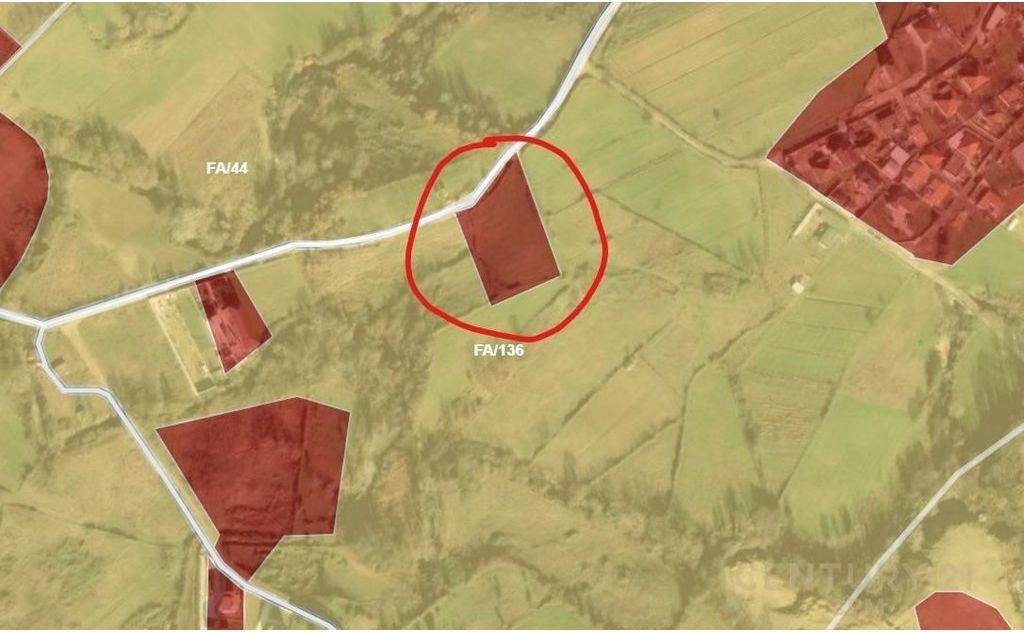 WE SELL 2700 m2 OF RED LAND READY FOR CONSTRUCTION NEAR TEG