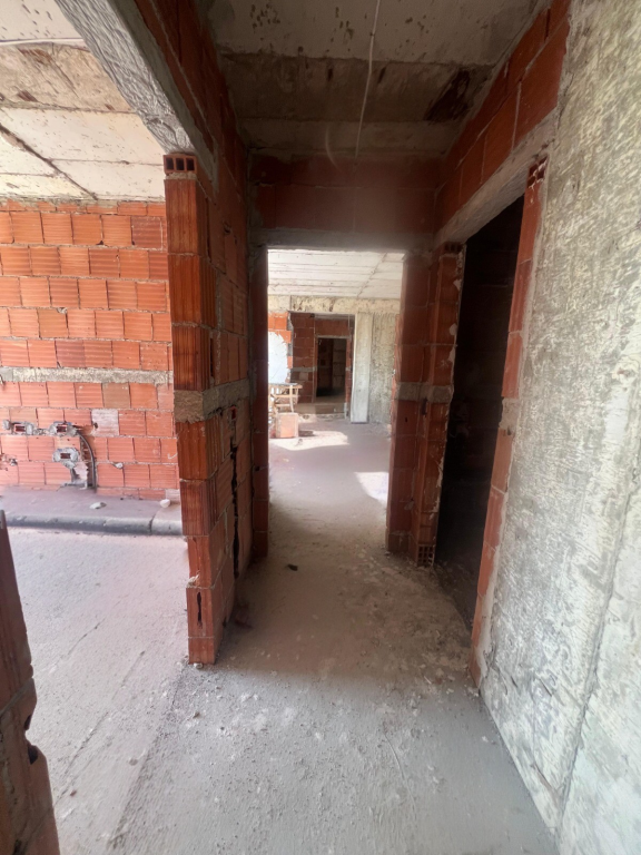 🏡🔥Occasione in vendita 2+1 al Complesso Bengasi, vicino alla Rotonda di Klan 🔥🏡