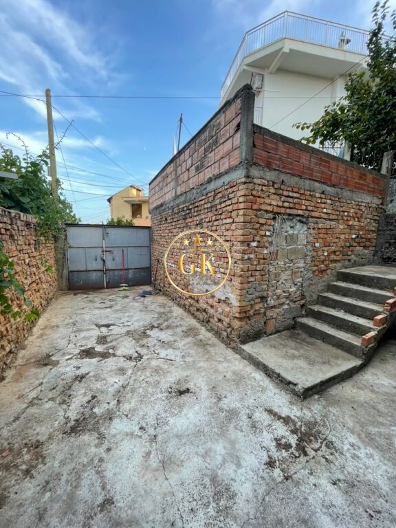 🏡 3-STORY VILLA FOR SALE – ARAPAJ