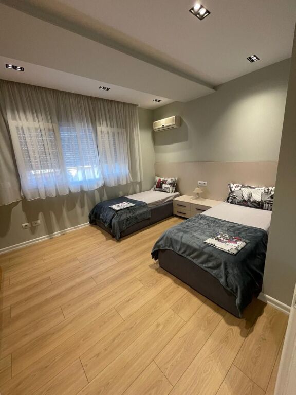 JEPET ME QIRA APARTAMENT 2+1 – ALI DEM