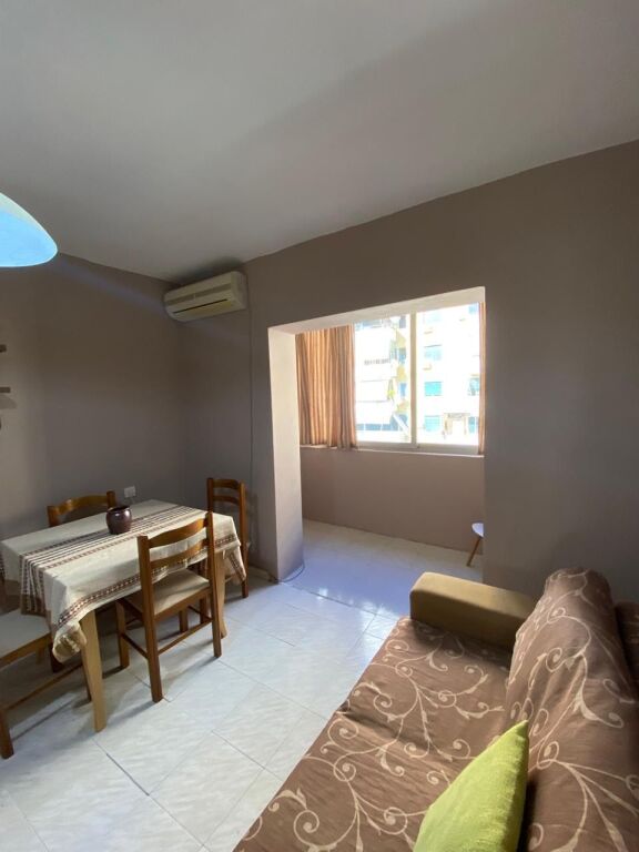Affittasi Appartamento 2+1+1 con Balcone