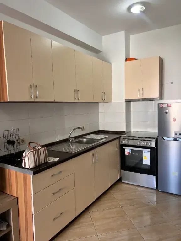 FOR RENT 1+1 ASTIR MAIN ROAD 400 THOUSAND LEKE