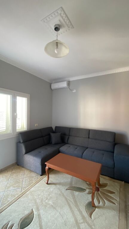 Apartament me qera 1+1 📍Rruga Jordan Misja, prane shinave