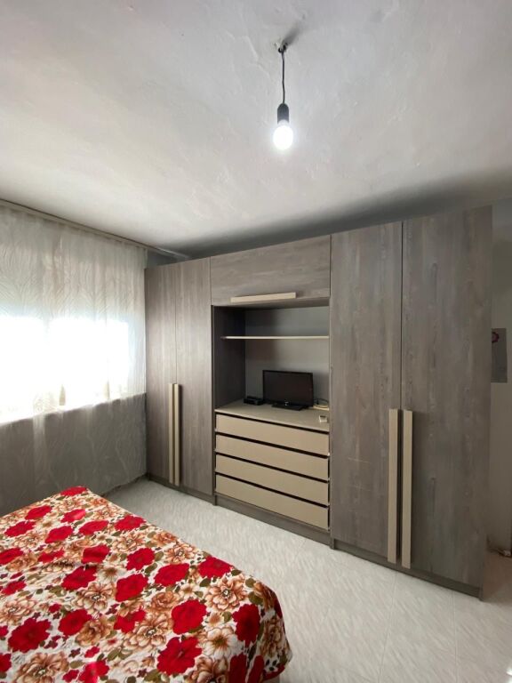 Affittasi Appartamento 2+1+1 con Balcone