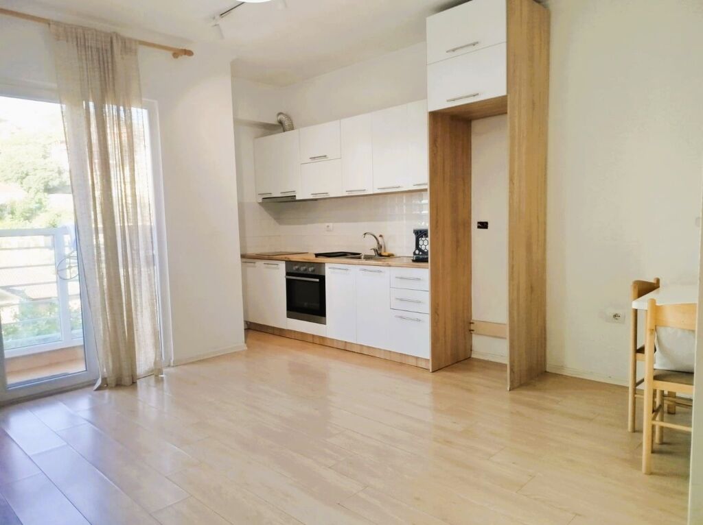 🏡Vendesi appartamento 1+1 ad Astir**