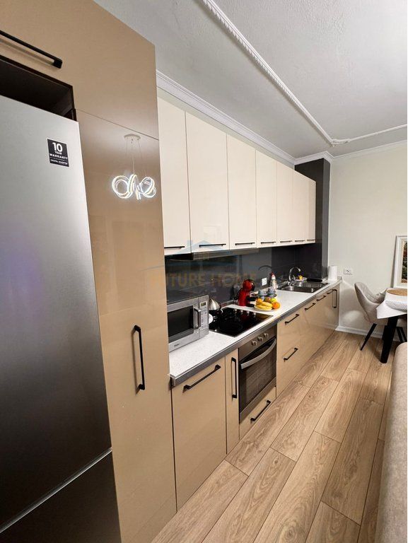 Rent, Apartment 3+1+2, B.Curri Boulevard, Tirana