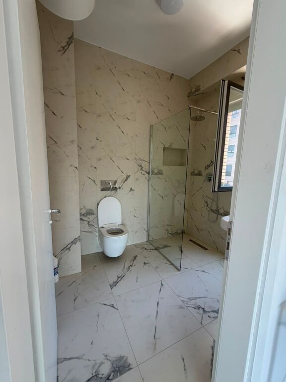 Apartament me qera 2+2+1 ballkon  Fusha e Aviacionit