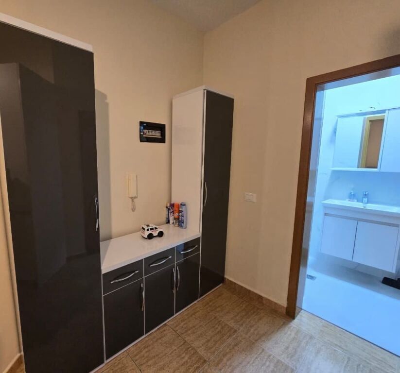 For rent 2+1 apartment 5th floor with elevator 📍At Kosovarve Street 800 euro /month net