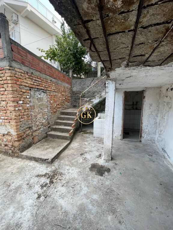🏡 3-STORY VILLA FOR SALE – ARAPAJ