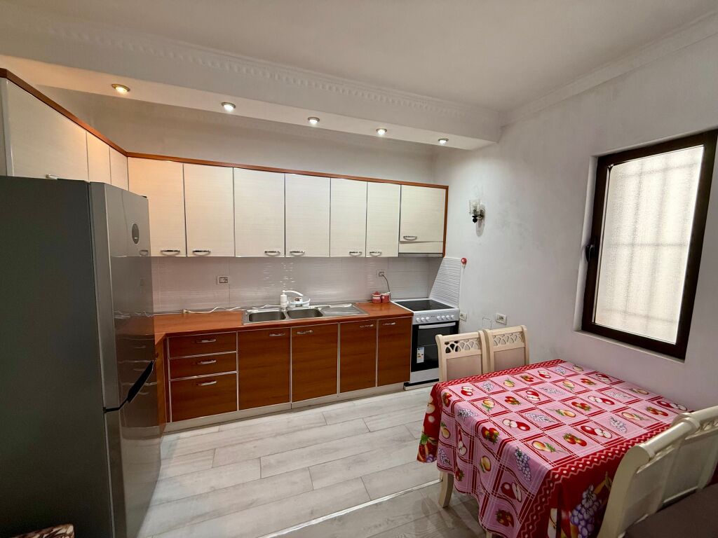 📣 QERA Apartament 2+1 📍 Mbrapa Spitalit Amerikan 2 🛣️ Rruga “Selaudin Zorba” ✨