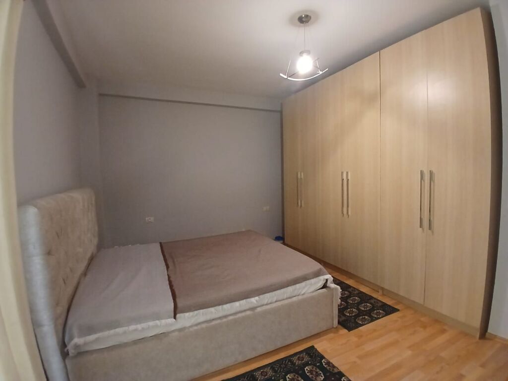 Jepet me qira 2+1+1 Kodra e Diellit 45.000 leke
