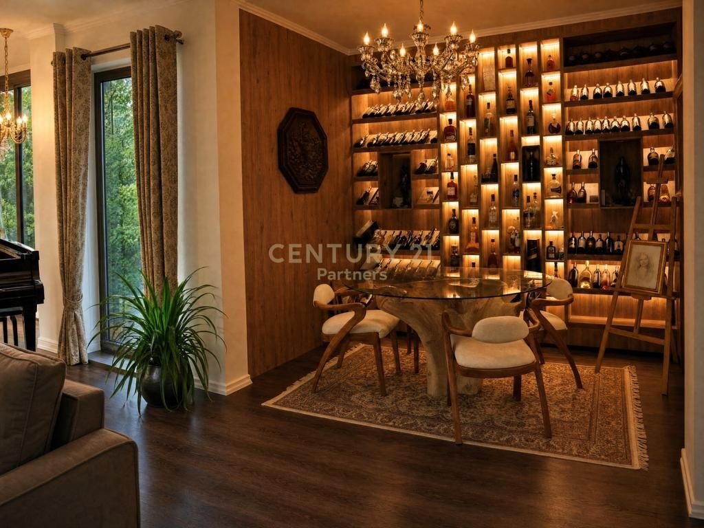 FOR SALE SUPER LUXURY VILLA WITH PRIVATE POOL-ONLY 5 MINUTES FROM THE CENTER OF TIRANA