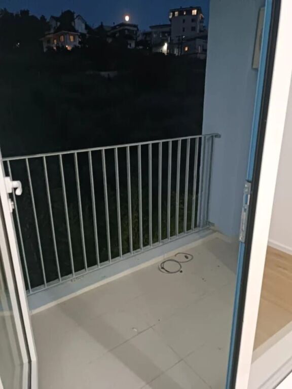 For rent 1+1 Fresku Residenca Oxa 37,000 leke