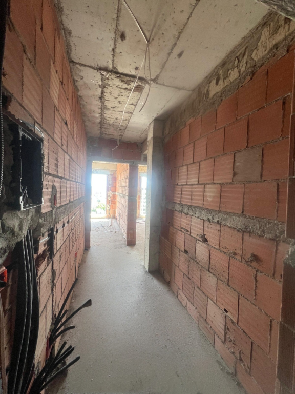 🏡🔥Occasione in vendita 2+1 al Complesso Bengasi, vicino alla Rotonda di Klan 🔥🏡