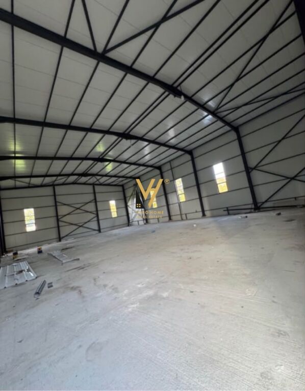 JEPET KAPANON 1.400 M2 ME QERA NE PEZË HELMAS 250.000 LEKE