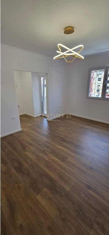 APARTAMENT 1+1 PER SHITJE ,RRUGA E KAVAJES