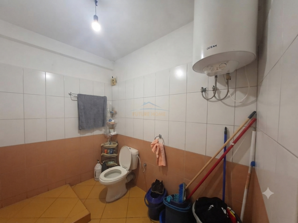 Shitet,Apartament 1+1, Misto Mame