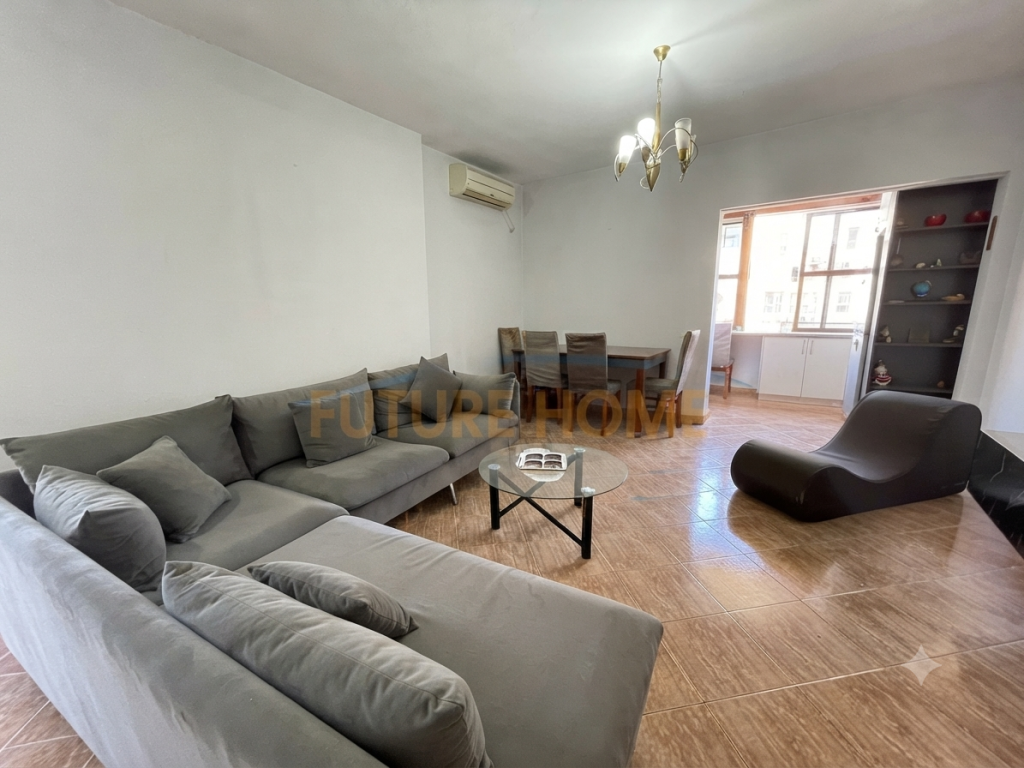 In vendita, Appartamento 2+1, Via Dritan Hoxha, Tirana.