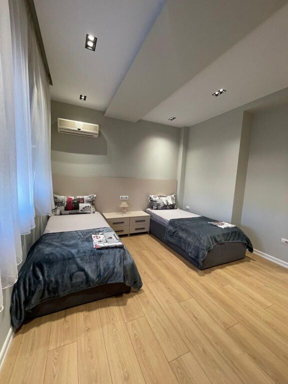 JEPET ME QIRA APARTAMENT 2+1 – ALI DEM