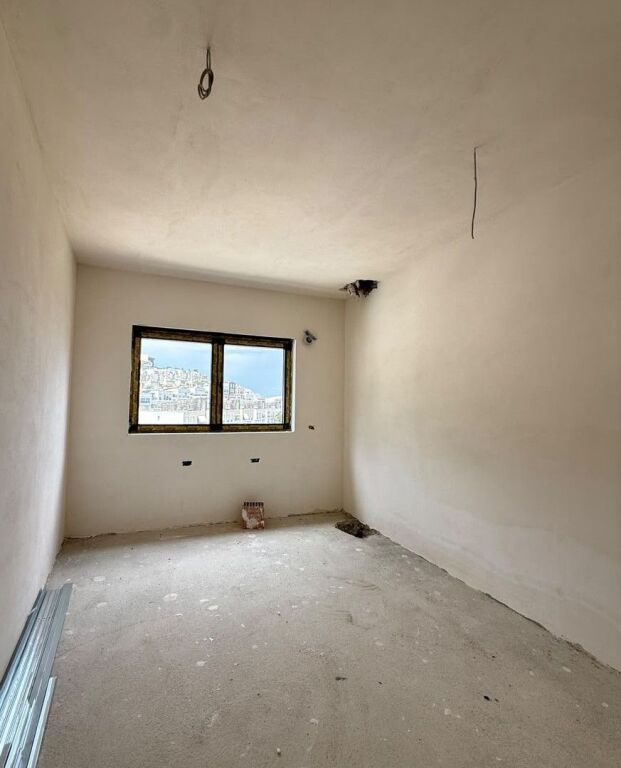 📌VENDESI TRIPLEX – KODRA E DIELLIT 2