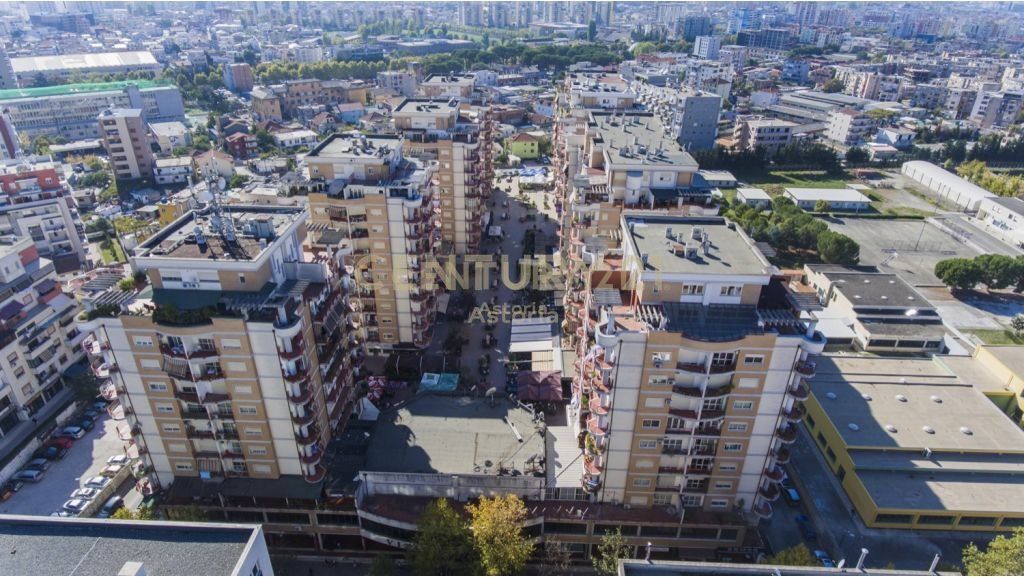 Locale commerciale in affitto a Don Bosko - Funzionale, illuminato e pronto per la tua attività. 250 € /Mese